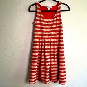 Elle sleeveless orange & cream striped sleeveless dress. Sz 6. Preowned. EUC.